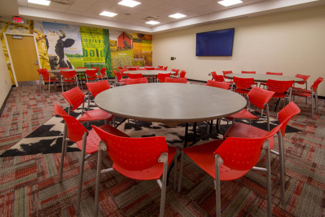 Maudine Cow Room - Banquet